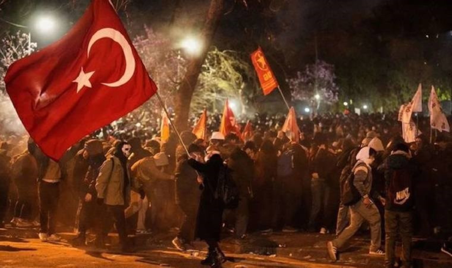 Protestoculara ‘Erdoğan’a hakaret’ operasyonu: Çok sayıda gözaltı var!