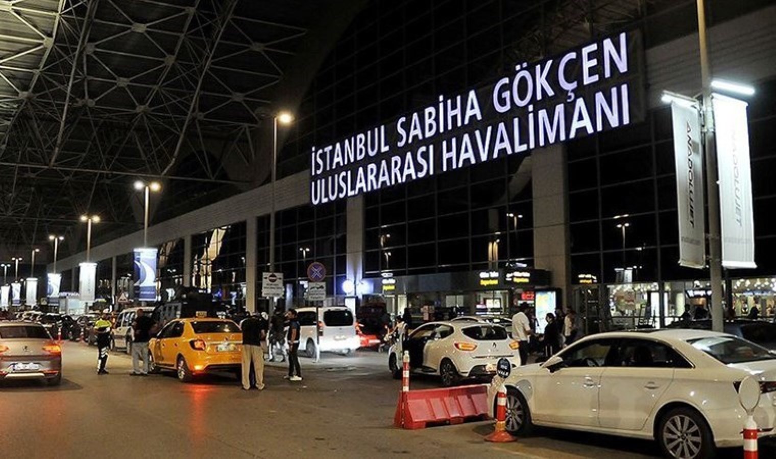 Sabah uçuşlarında gecikme olabilir… Sabiha Gökçen Havalimanı’nda ’19 Nisan’ uyarısı!