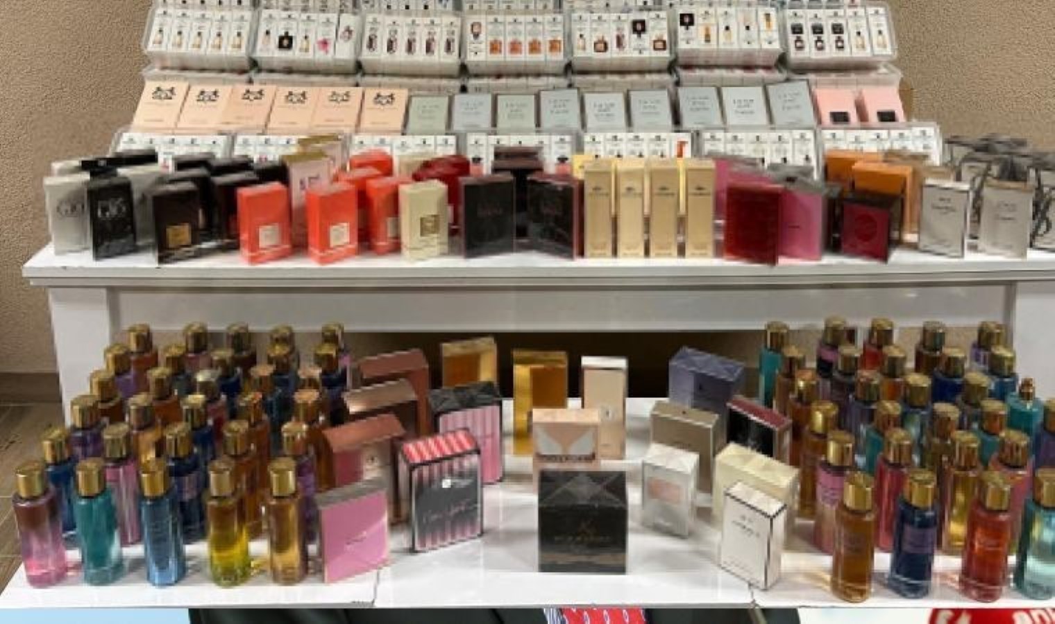 Sakarya’da 1,5 milyon TL değerinde kaçak parfüm ele geçirildi
