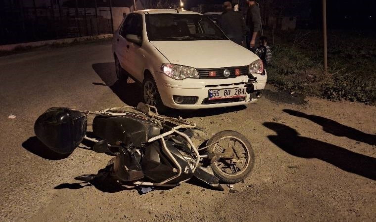 Samsun’da otomobilin çarptığı baba ile kızı yaralandı!