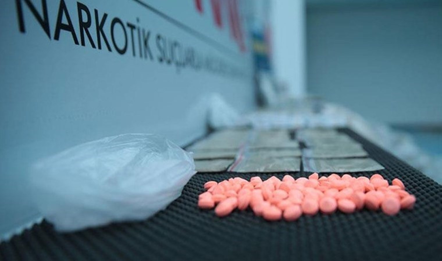 Şanlıurfa’da peş peşe ‘uyuşturucu’ baskını: 12 tutuklama