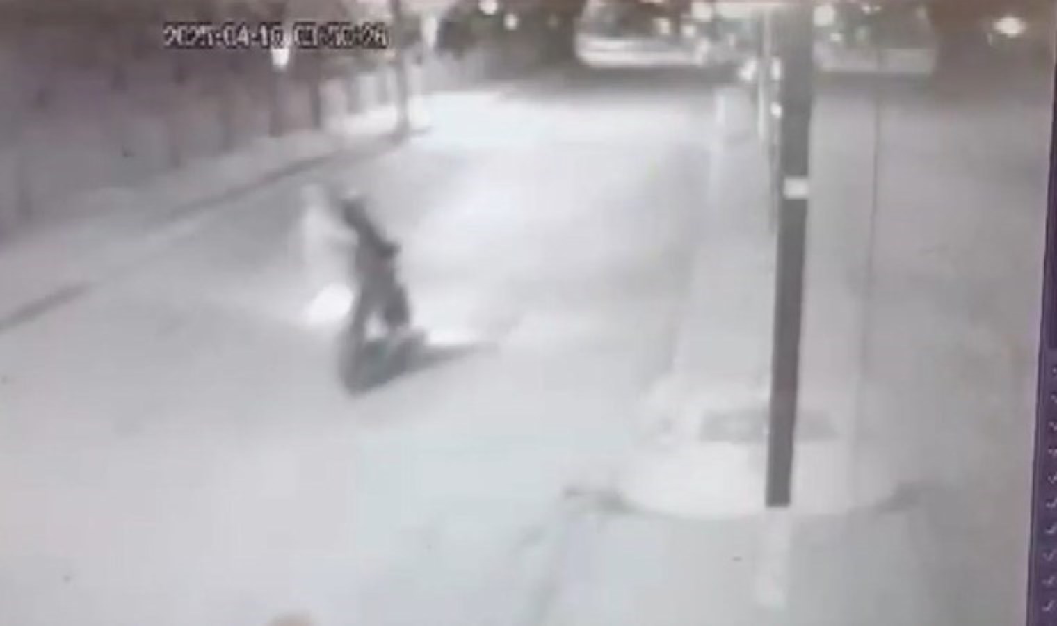 Sarıyer’de villaya silahlı saldırı gerçekleştirip el bombası attılar!