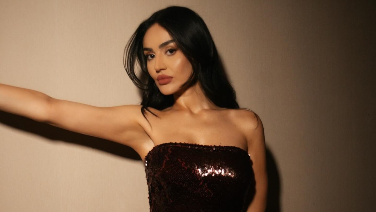 Şarkıcı Elif Buse Doğan Türkan Şoray oldu! Makyajın videosu sosyal medyada ilgi gördü