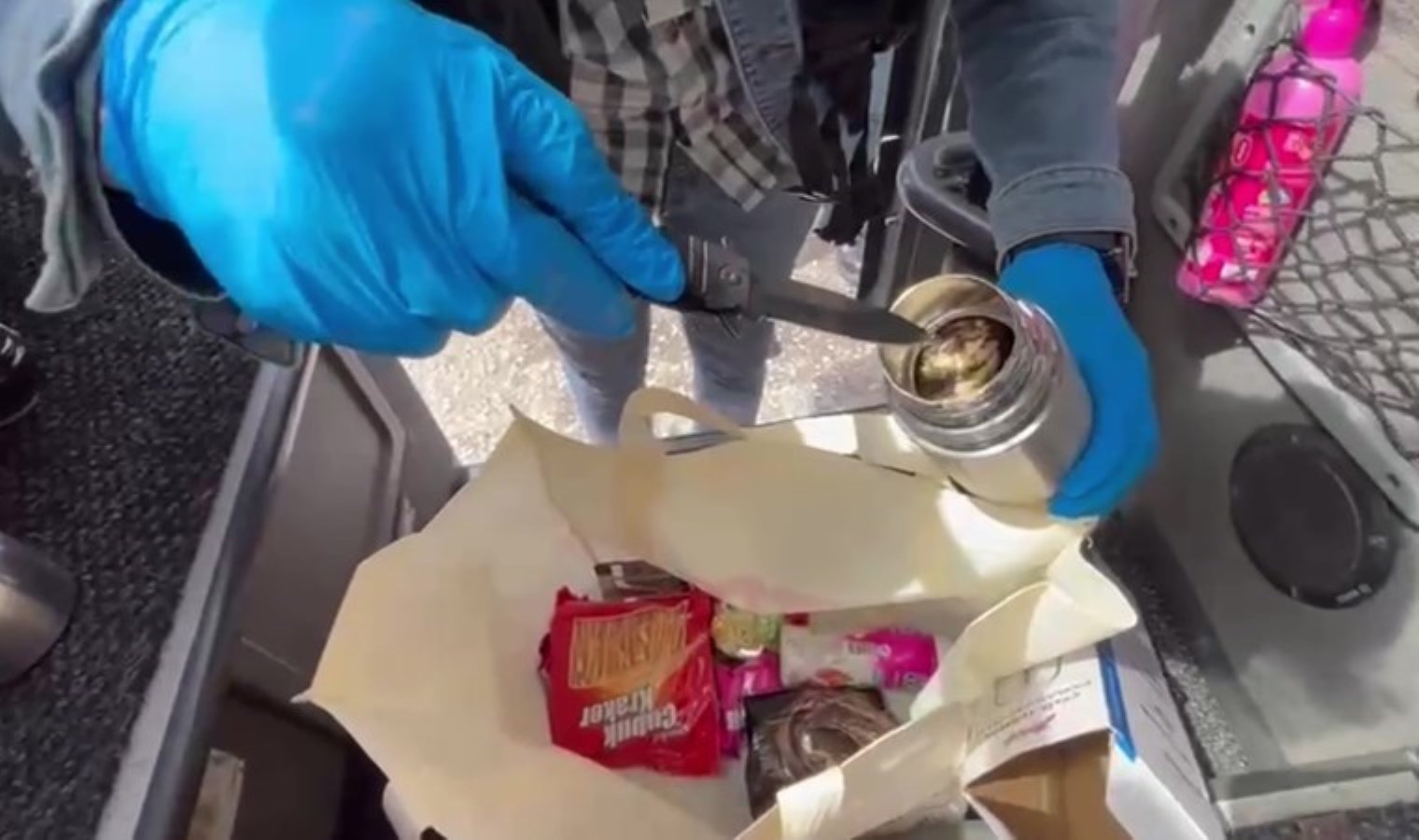 Savunması pes dedirtti! 50 kilo uyuşturucunun ham maddesi ‘çelik termostan’ çıktı