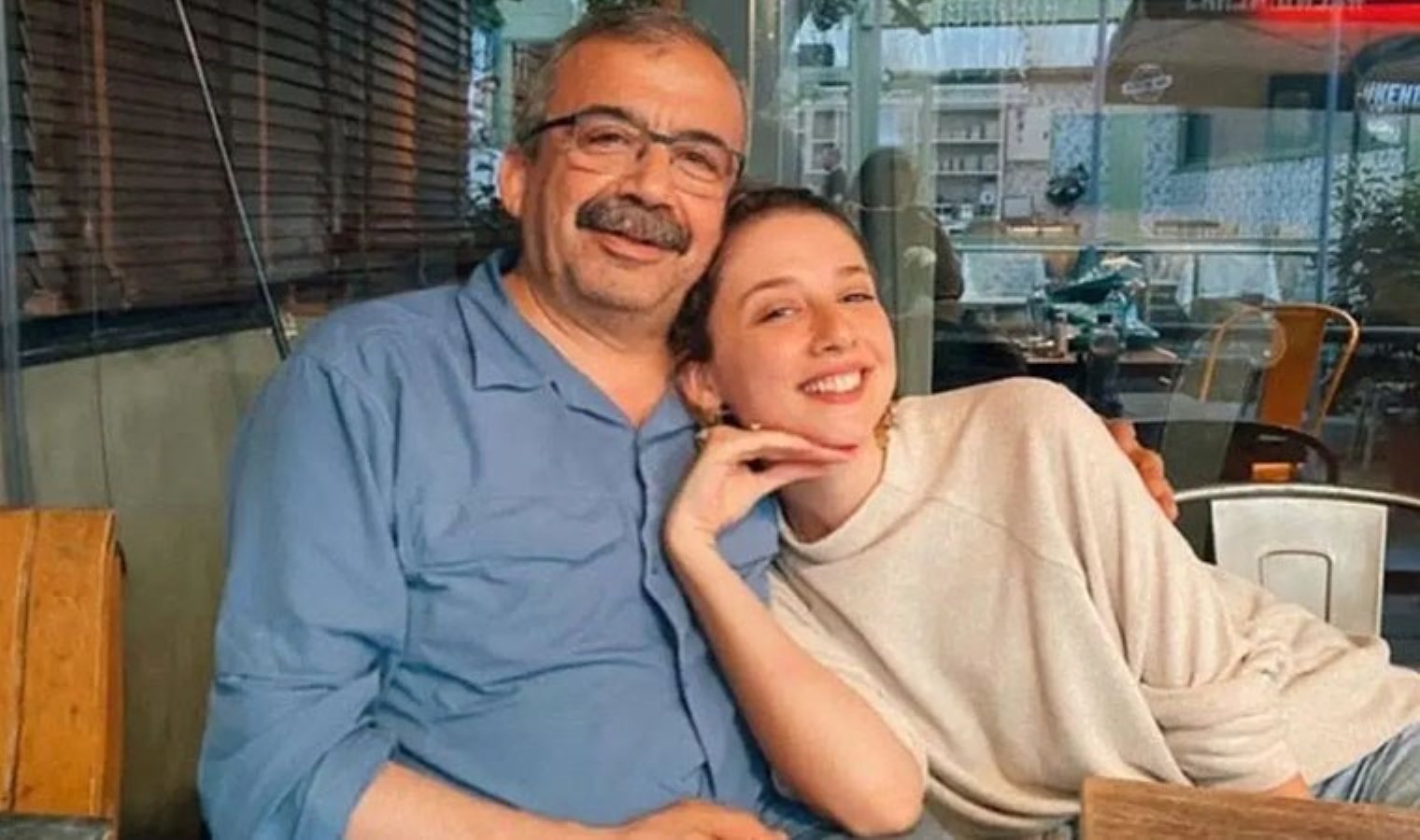 Sırrı Süreyya Önder’in kızı Ceren Önder Kandemir’den yeni mesaj: ‘Herkesi hissettiğine eminim’