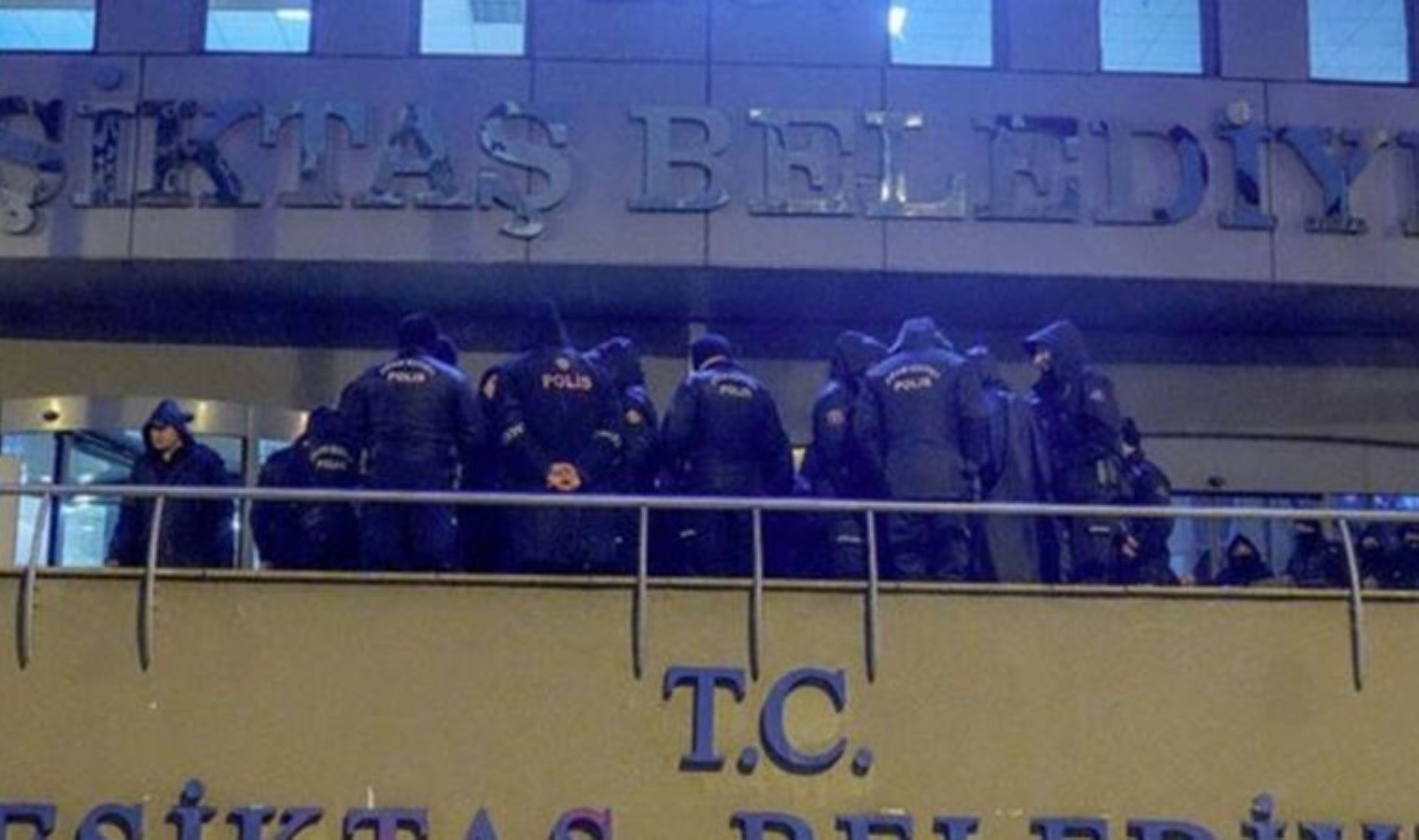 Son Dakika… Beşiktaş Belediyesi’ne yönelik soruşturma: Başkan Yardımcısı Ali Rıza Yılmaz dahil 5 kişi tutuklandı