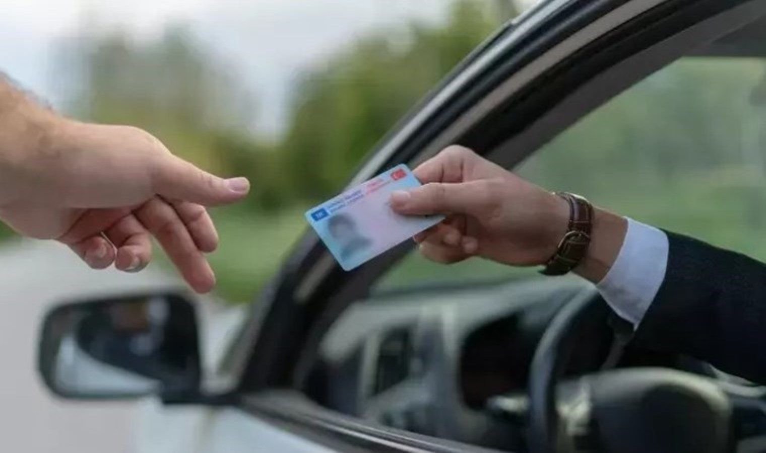 Sürücüler dikkat: Ehliyete yeni düzenleme yolda! Uymayanın belgesine el konulacak
