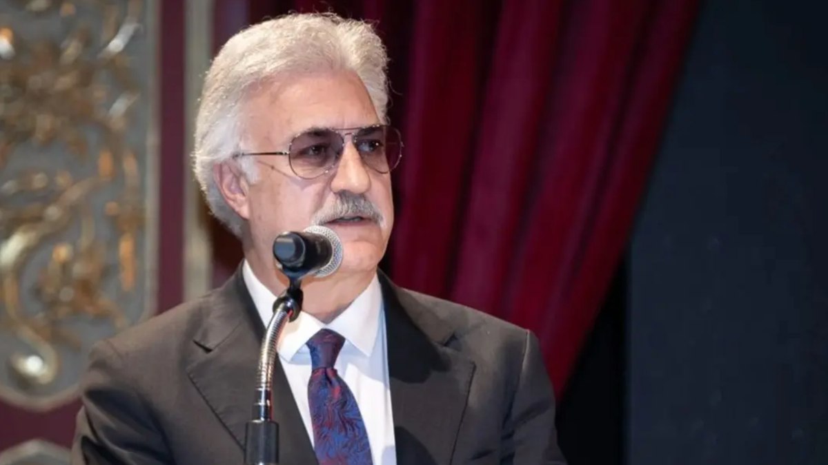 Tamer Karadağlı’nın kızı Zeyno katıldığı piyano yarışmasında ikinci oldu