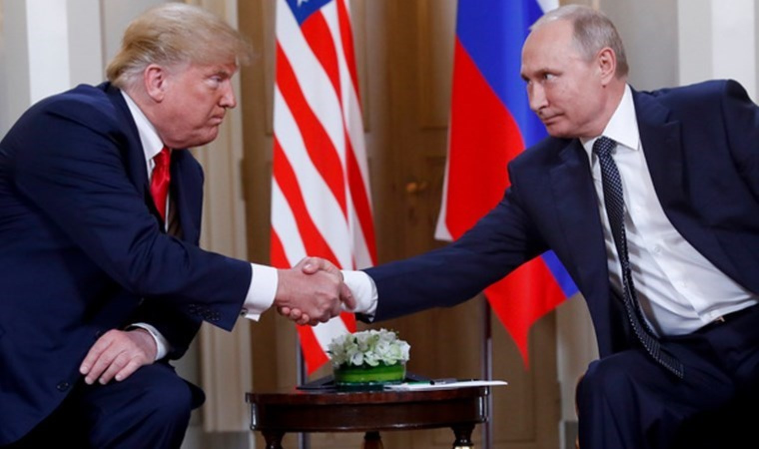 Trump ‘Putin’e çok kızgınım’ dedi, ek gümrük vergilerinin sinyalini verdi