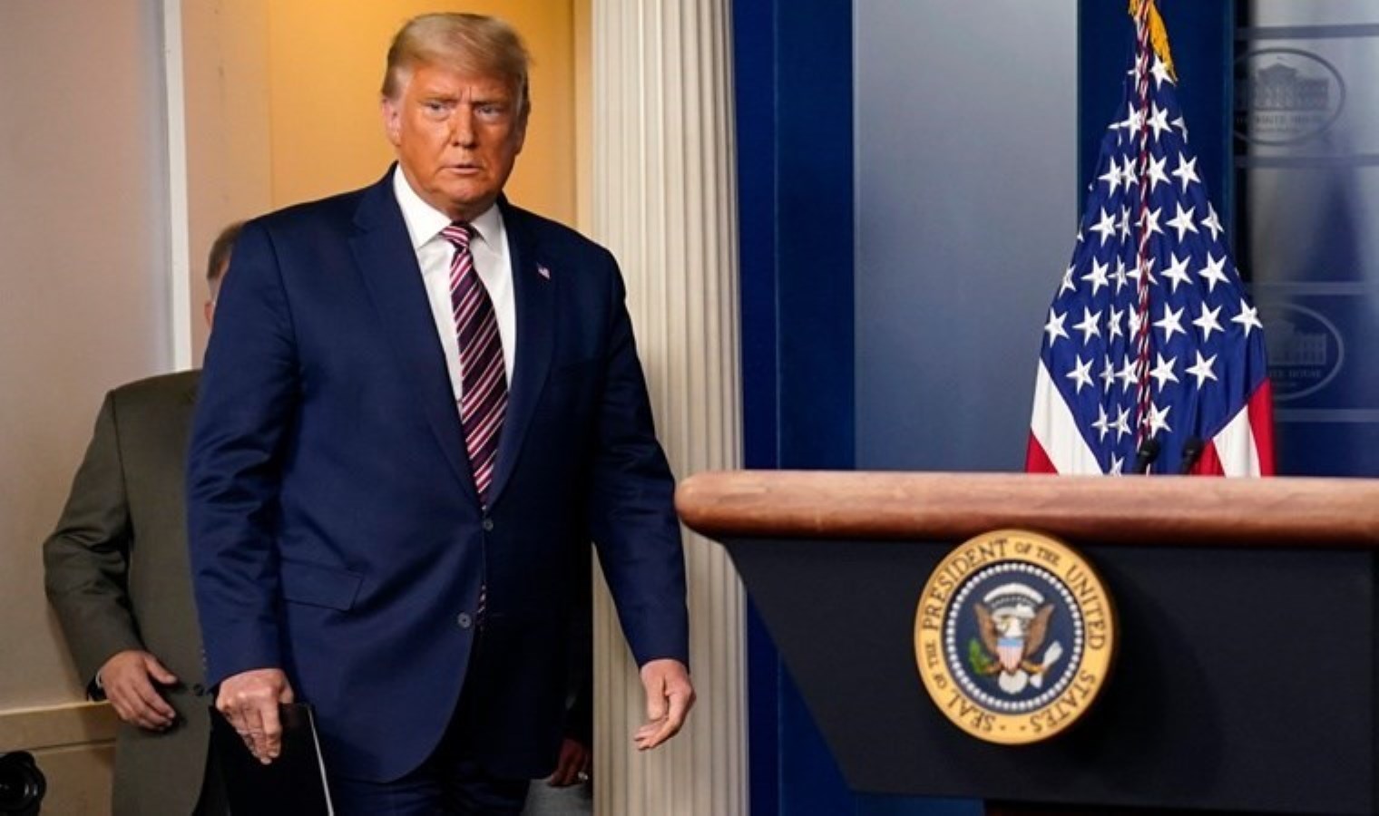 Trump, Putin’e seslendi: Vladimir, dur!