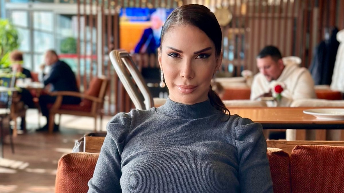 Tuğba Özerk meslektaşlarını eleştirdi: “Beğeni sayılarını gizlemeleri saçmalık”