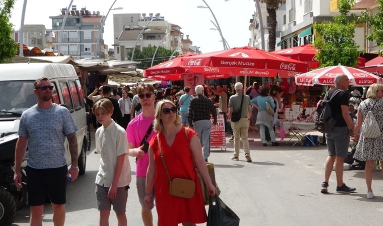 Turistler o pazara akın ediyor: Sezon başladı!