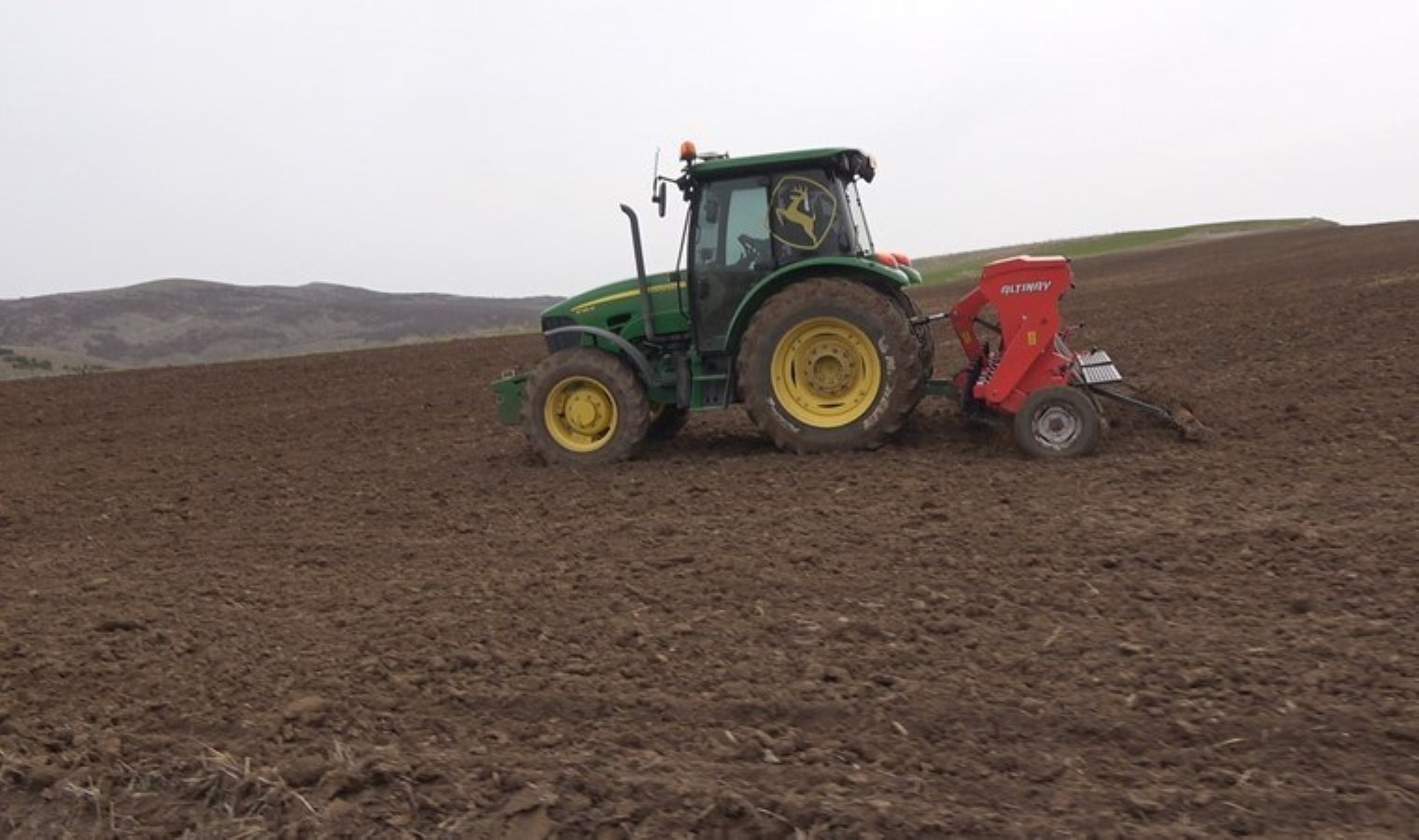Türkiye’nin bakliyat deposunda ekim başladı: Bin 100 dönüm alanda üretiliyor…