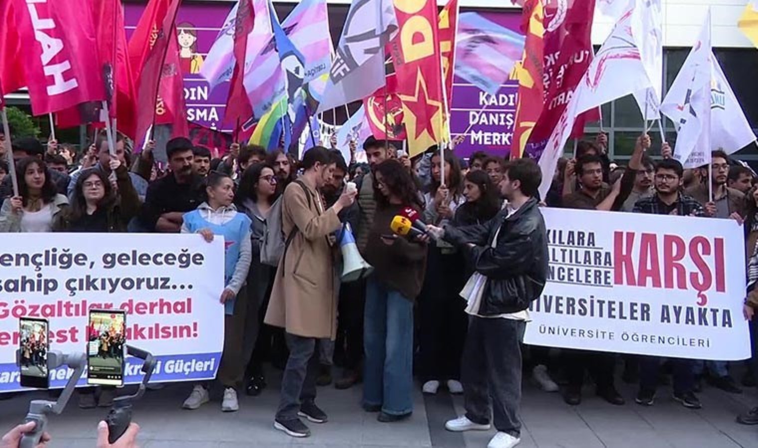 Üniversite öğrencileri Konur Sokak’ta: ‘İktidarınızın korku politikalarını kabul etmiyoruz’