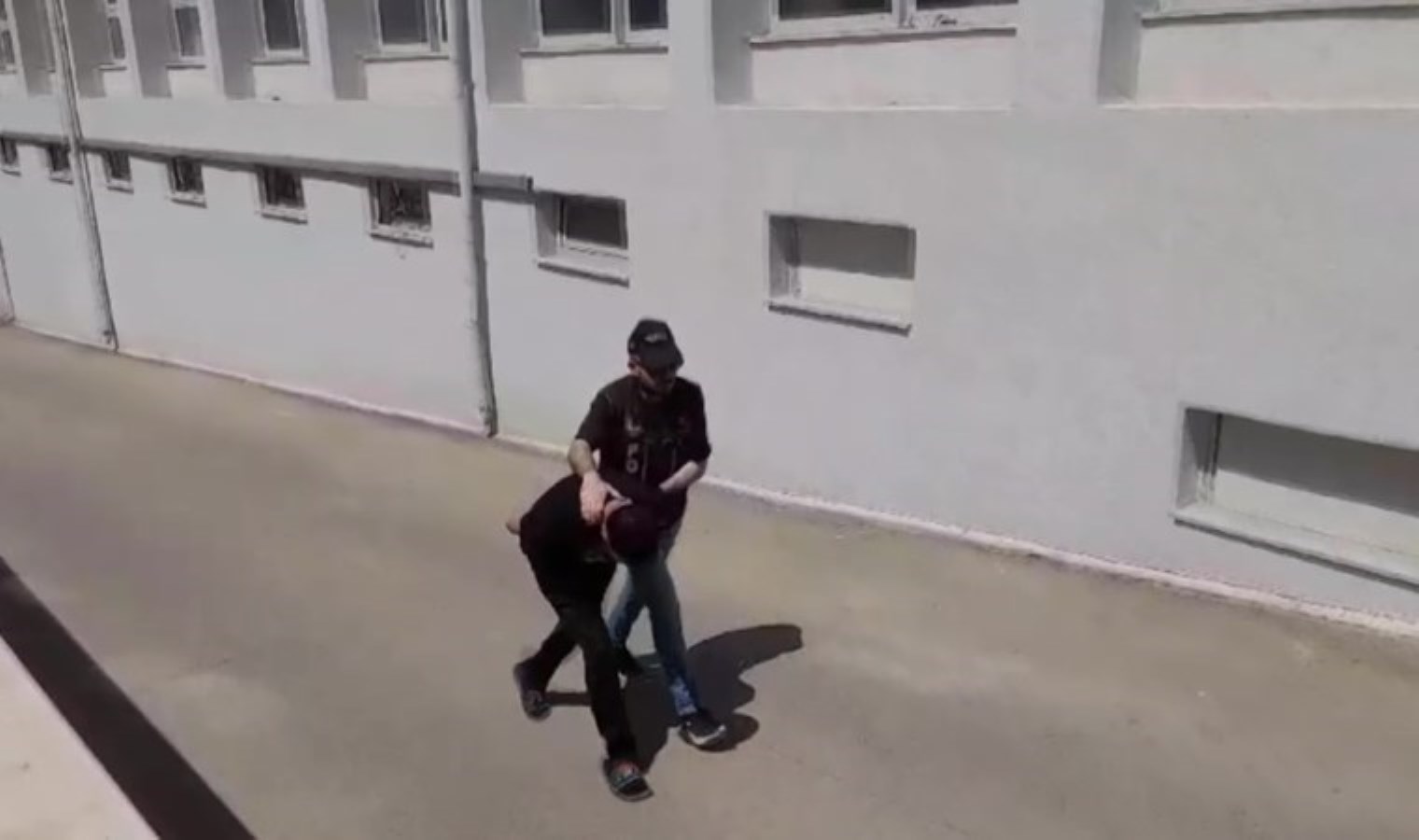 Valizinde 6 bin uyuşturucu hap çıktı, ‘İçiciyim’ dedi