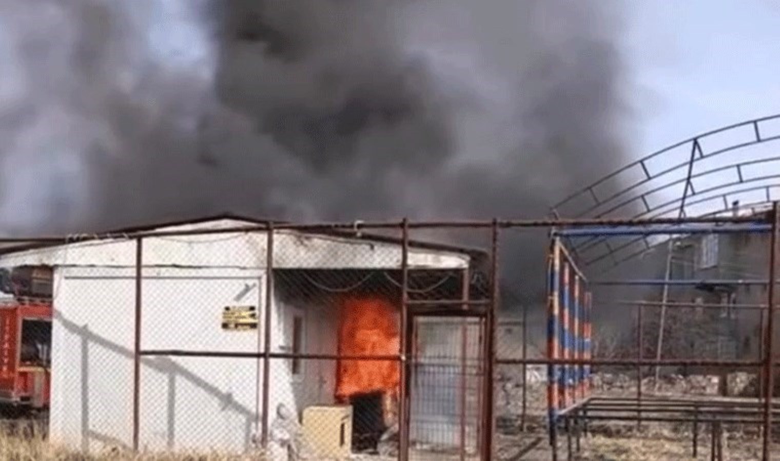 Van’da konteyner yangını