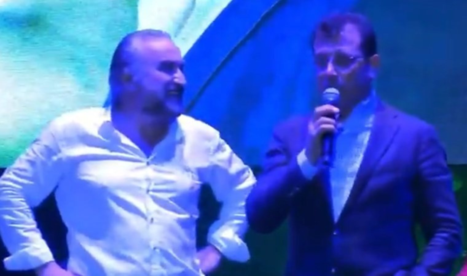 Volkan Konak ve Ekrem İmamoğlu’nun görüntüleri sosyal medyada gündem oldu: ‘Bazı sanatçılar var Türkiye’yi her zaman ayağa kaldırır…’