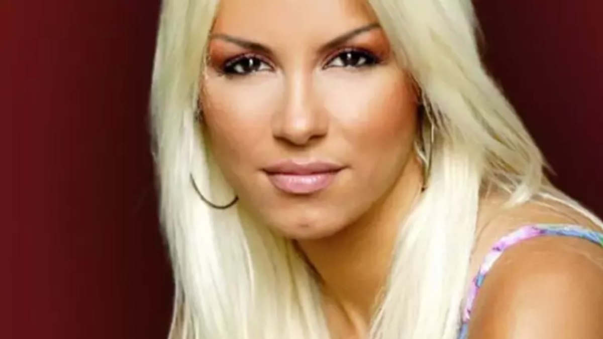 ‘Yıkılıyor’ şarkısıyla ünlenmişti! Şarkıcı Ayça Tekindor yıllar sonra görüntülendi