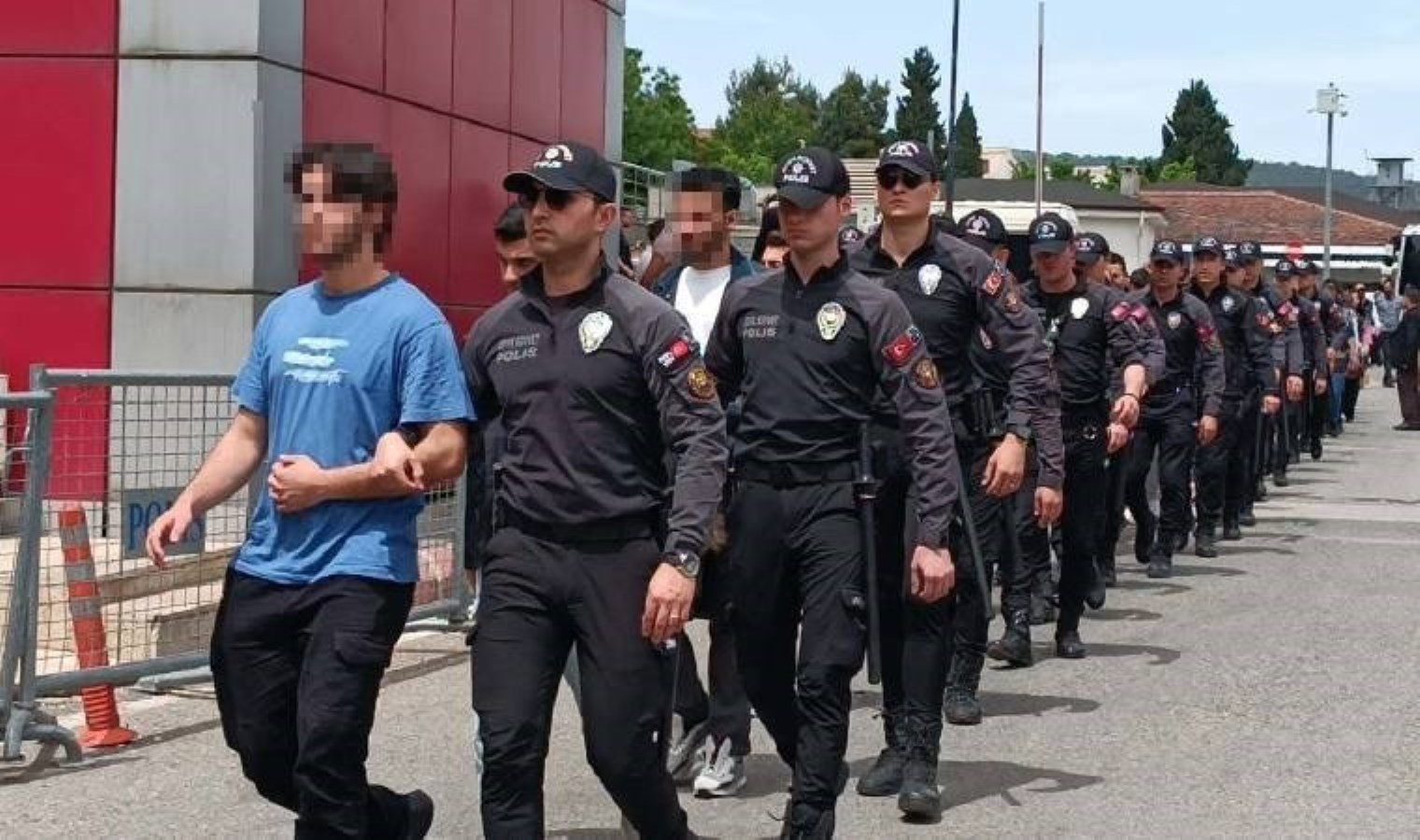 47 ilde FETÖ operasyonu… 225 şüpheli adliyeye sevk edildi!