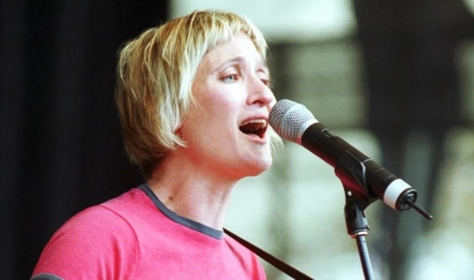 ABD’li şarkıcı Jill Sobule evinde çıkan yangında hayatını kaybetti