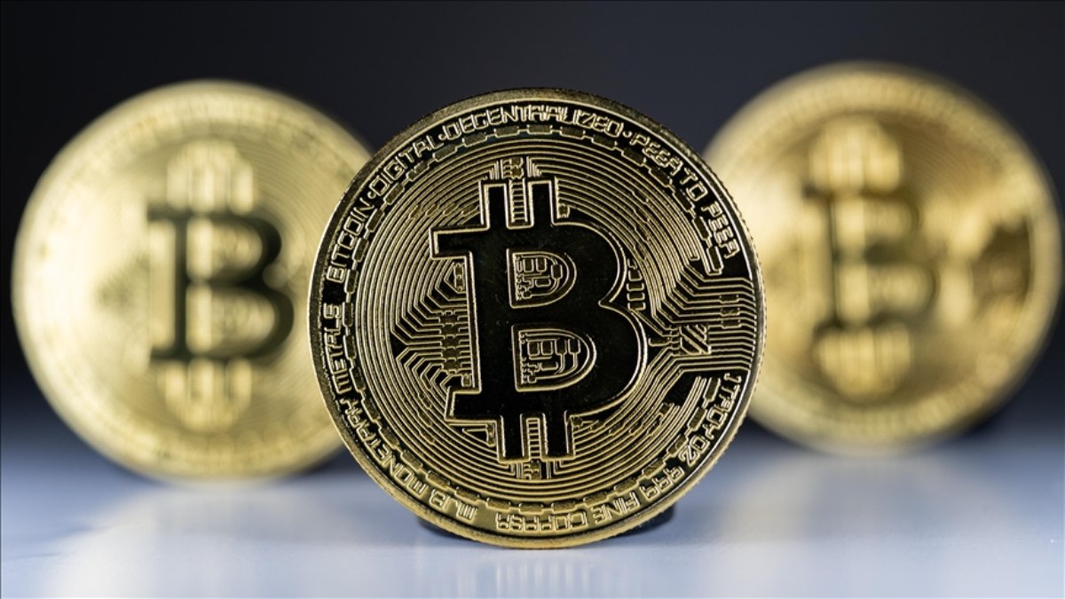 ABD’nin yeni tarifeleri altına rekor kırdırdı, Bitcoin değer kaybetti