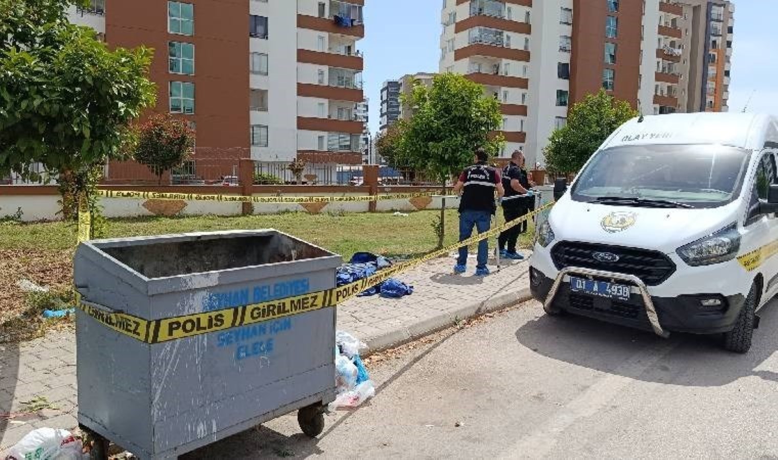 Adana’da dehşete düşüren olay: Çöp konteynerinde insan kafatası bulundu!