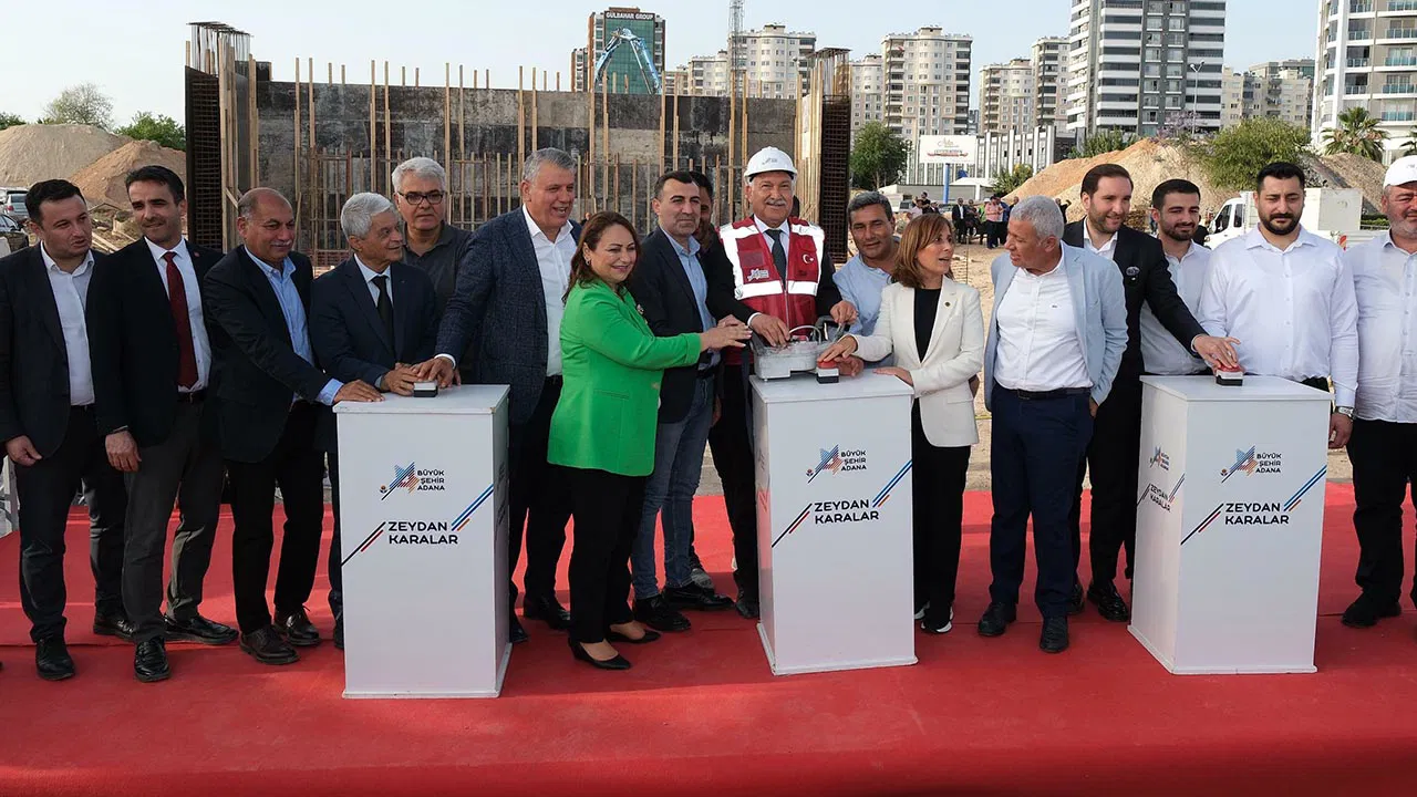 Adana’da Öğretmenler Bulvarı Otoyol Bağlantısı Köprülü Kavşağı’nın temeli atıldı