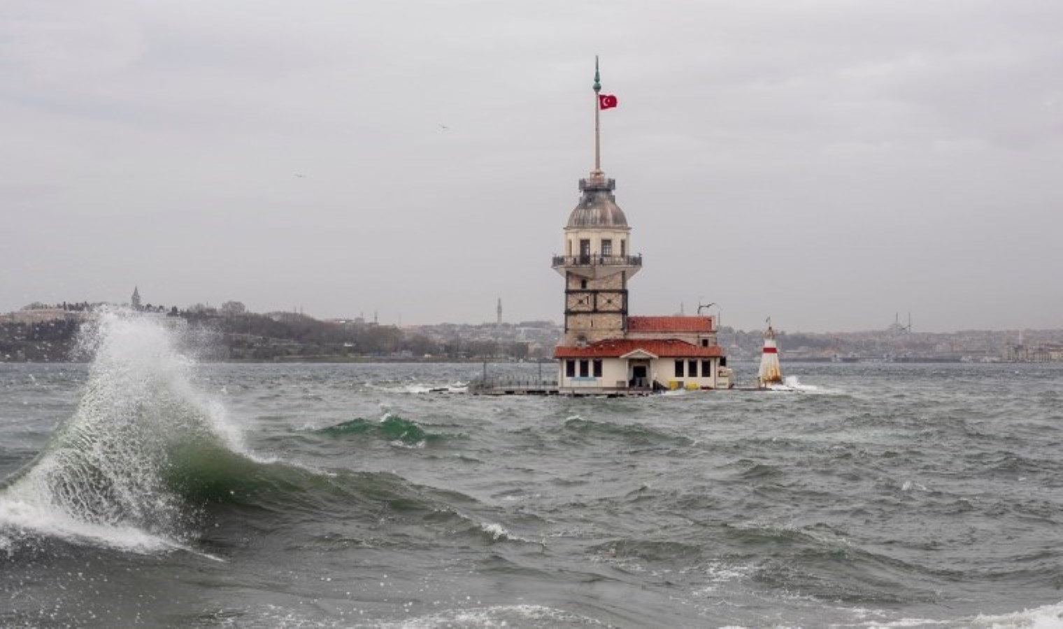 AKOM tarih verdi: İstanbul için fırtına uyarısı!
