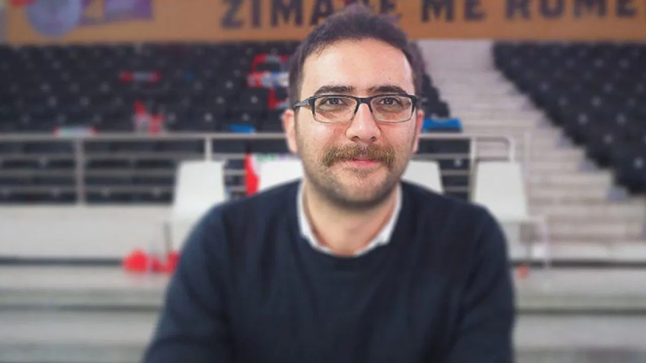 Altan Sancar, gazeteciliği bıraktığını duyurdu