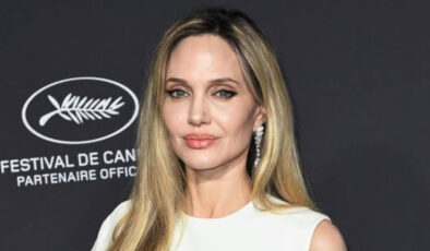 Angelina Jolie’yi örnek aldı! Kara Tointon, iki memesini de aldırdı