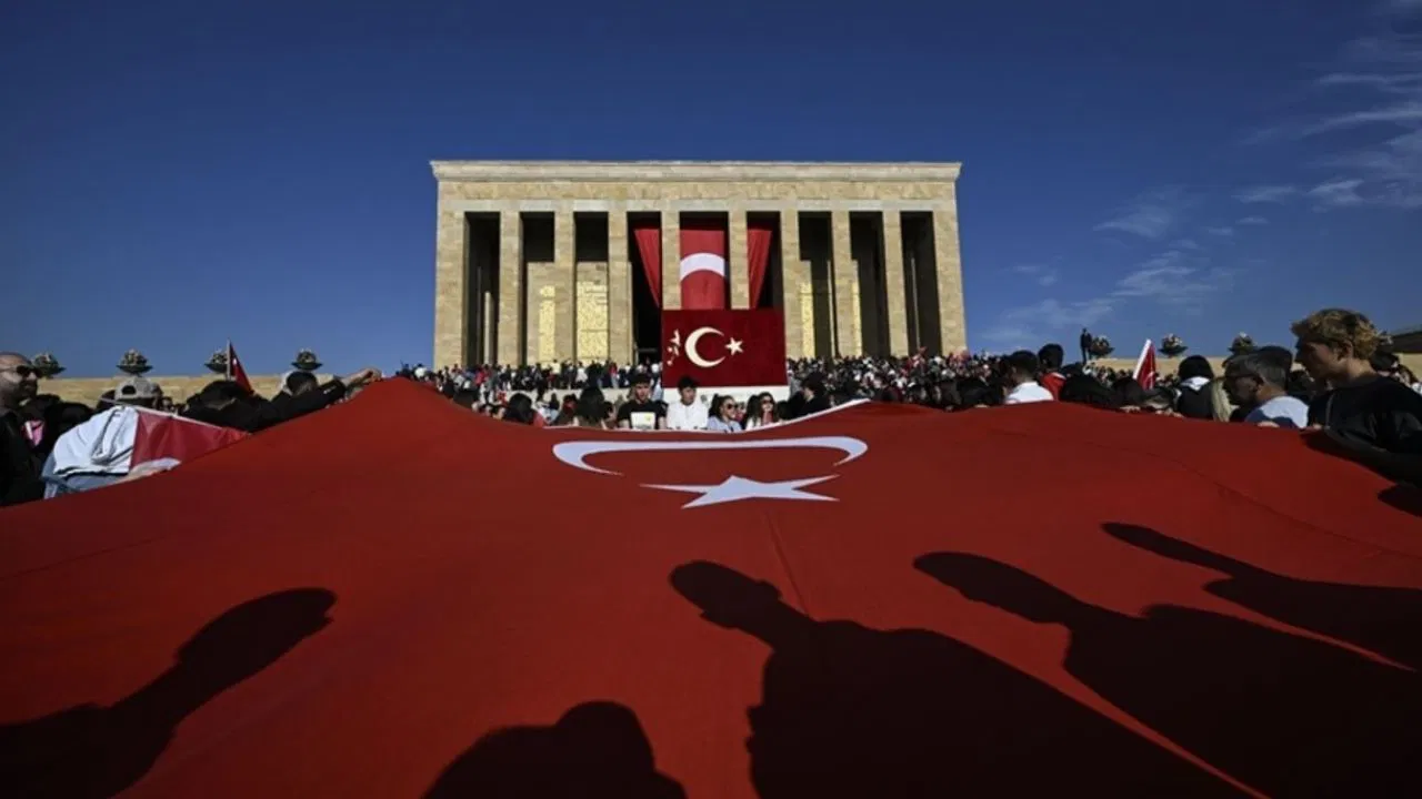 Anıtkabir bugün saat kaça kadar açık? 19 Mayıs Anıtkabir ziyaret saatleri