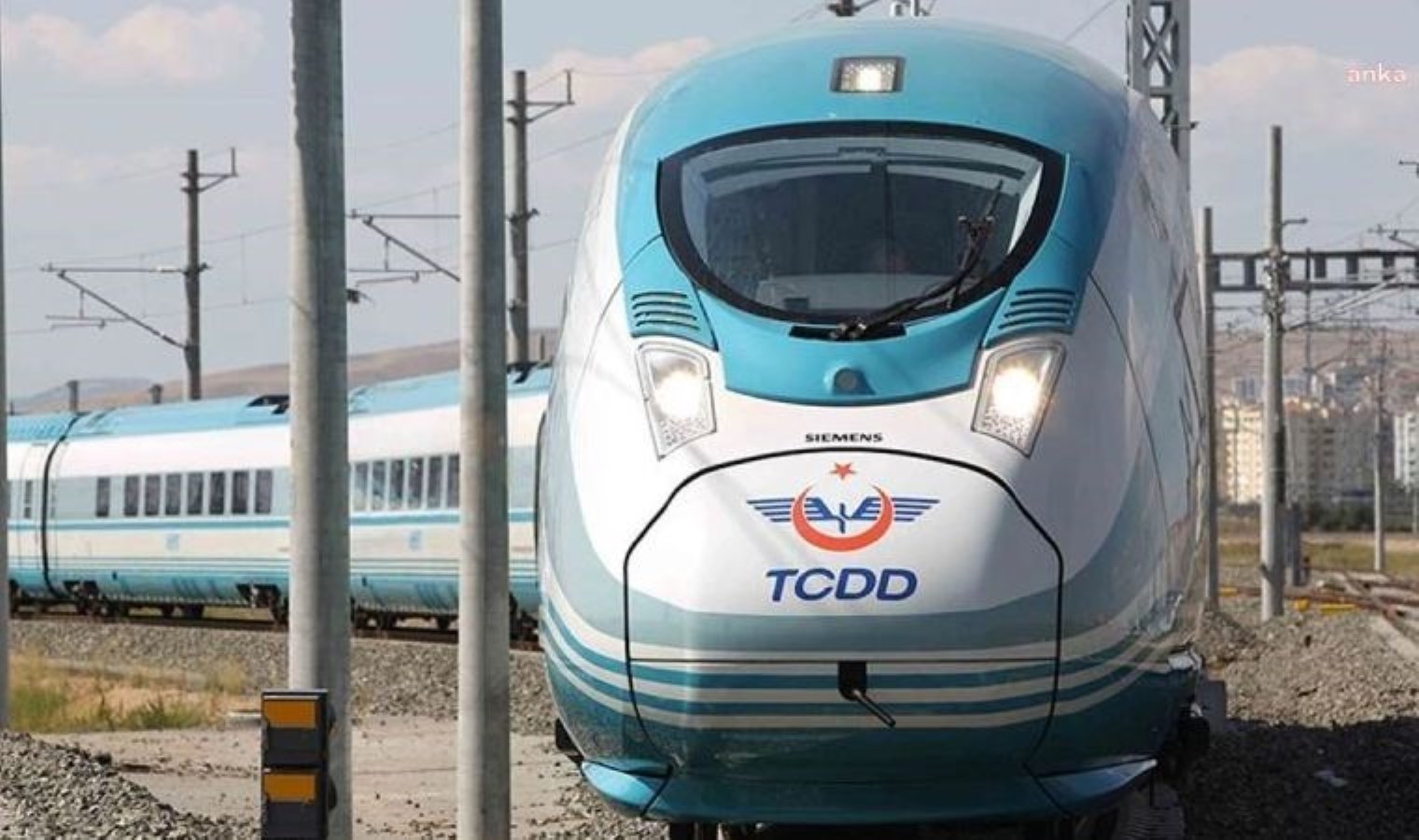 Ankara seferini yapan hızlı tren hattında kesinti… TCDD: “Arızanın giderilmesi için teknik ekiplerin çalışmaları devam etmektedir”