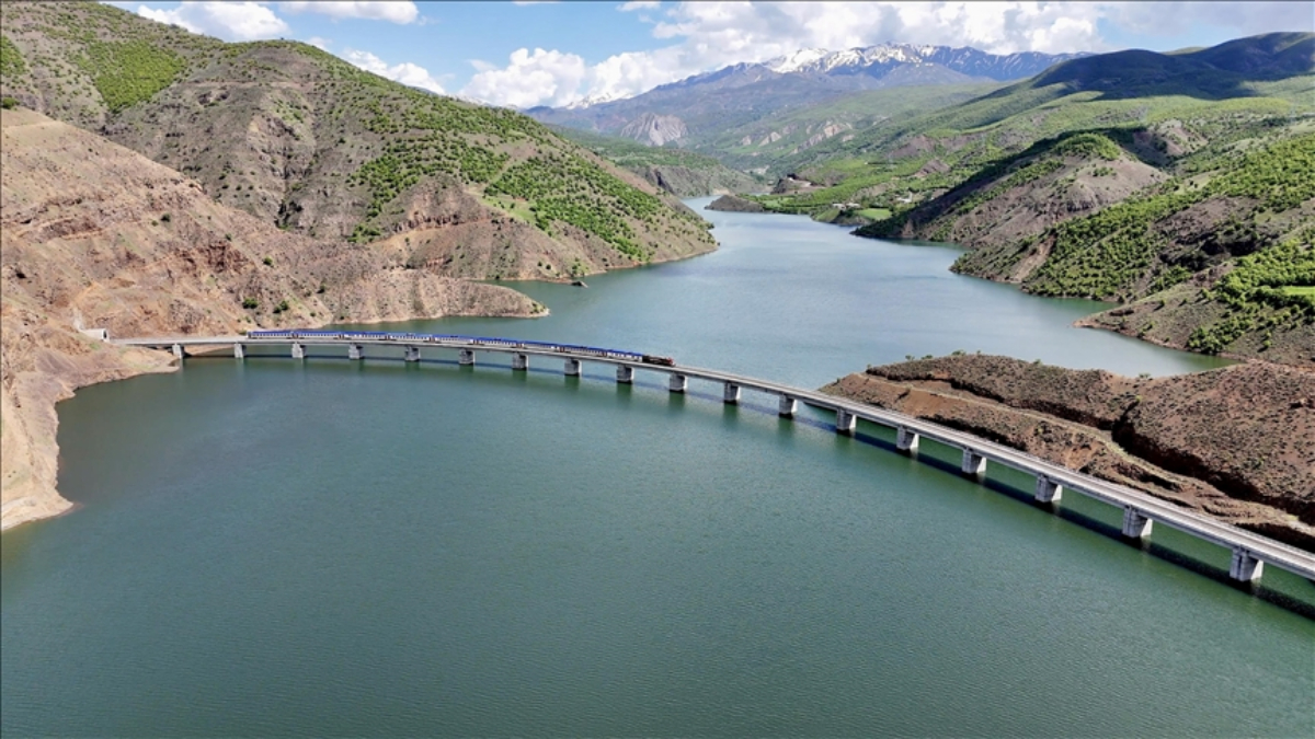 Ankara’dan Bitlis’e Vangölü Ekspresi ile görsel şölen