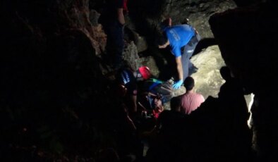 Antalya’da feci ölüm: 30 metre yükseklikteki falezlerden yere çakıldı!