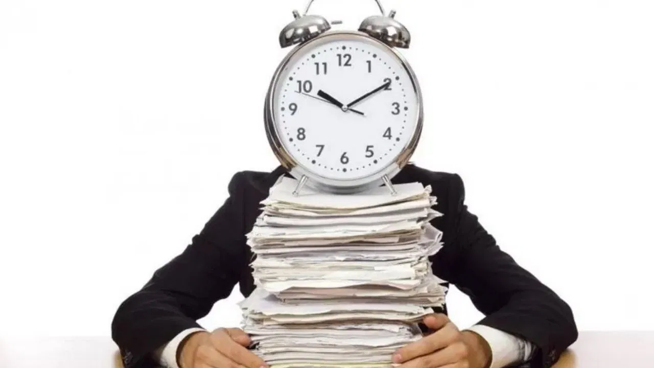 Aşırı çalışmak beyni değiştiriyor: Duygular ver karar mekanizması etkileniyor