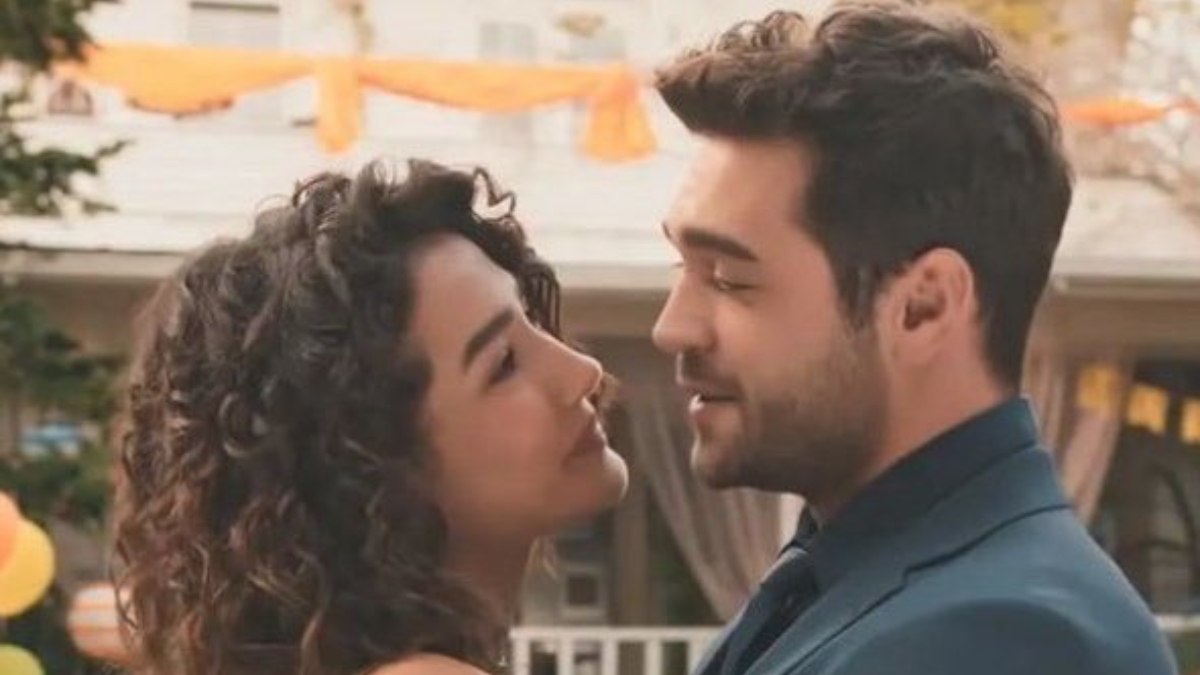 Aybüke Pusat’la aşk yaşıyor! Furkan Andıç, ilişkisini anlattı
