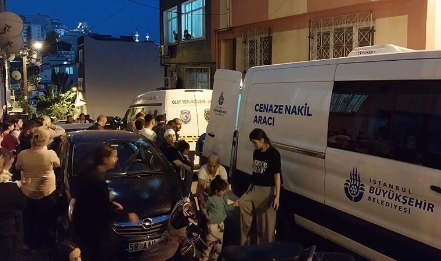 Beyoğlu’nda tartışma: Kardeşini öldürdü, intihar etti