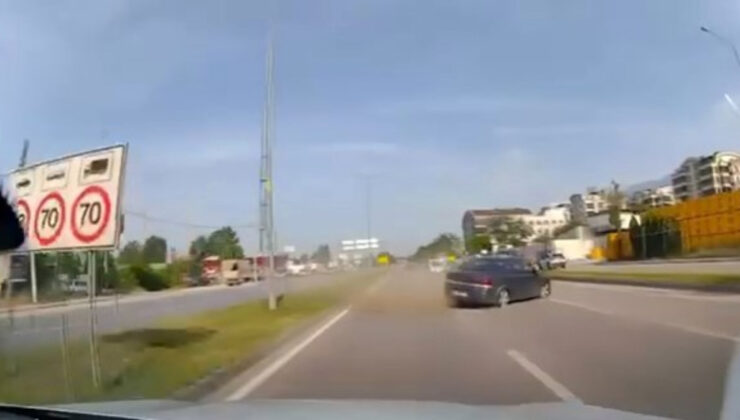 Bursa’da otomobilin lastiği patladı! Araç karşı şeride uçtu