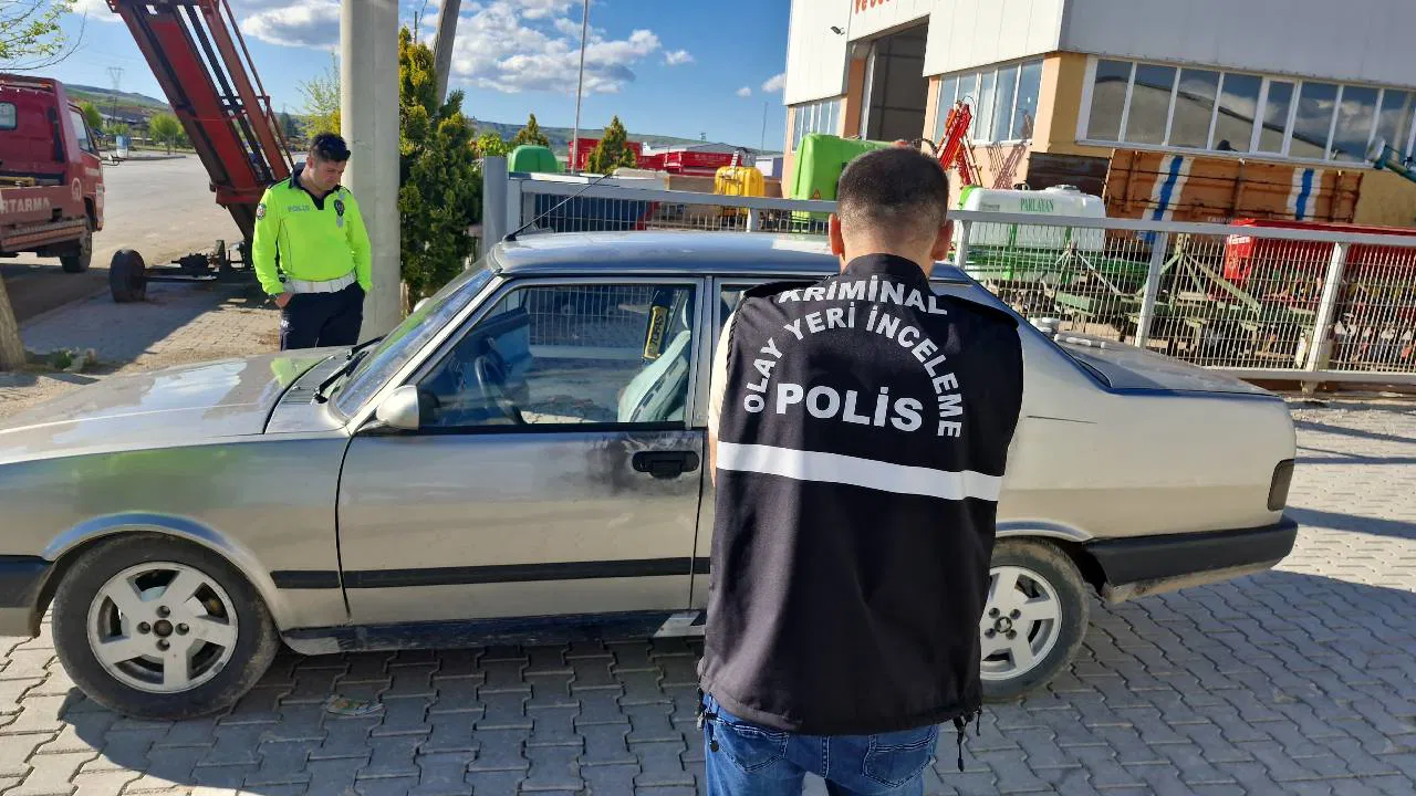 Çalıntı araçla drift atarken yakalandılar!