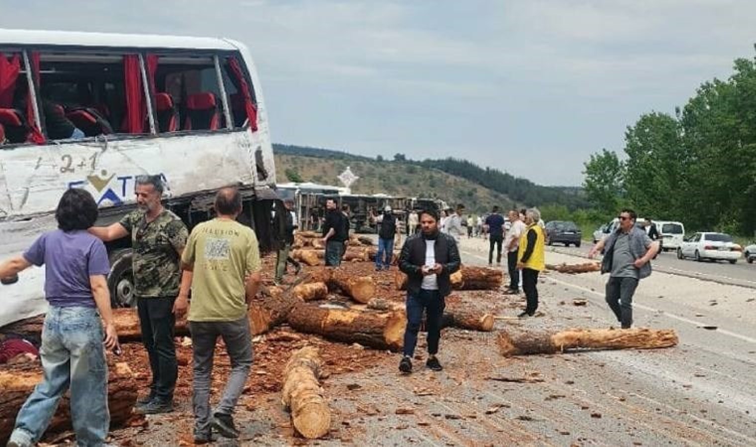 Çanakkale’de korkunç kaza… Çok sayıda ölü ve yaralı var!
