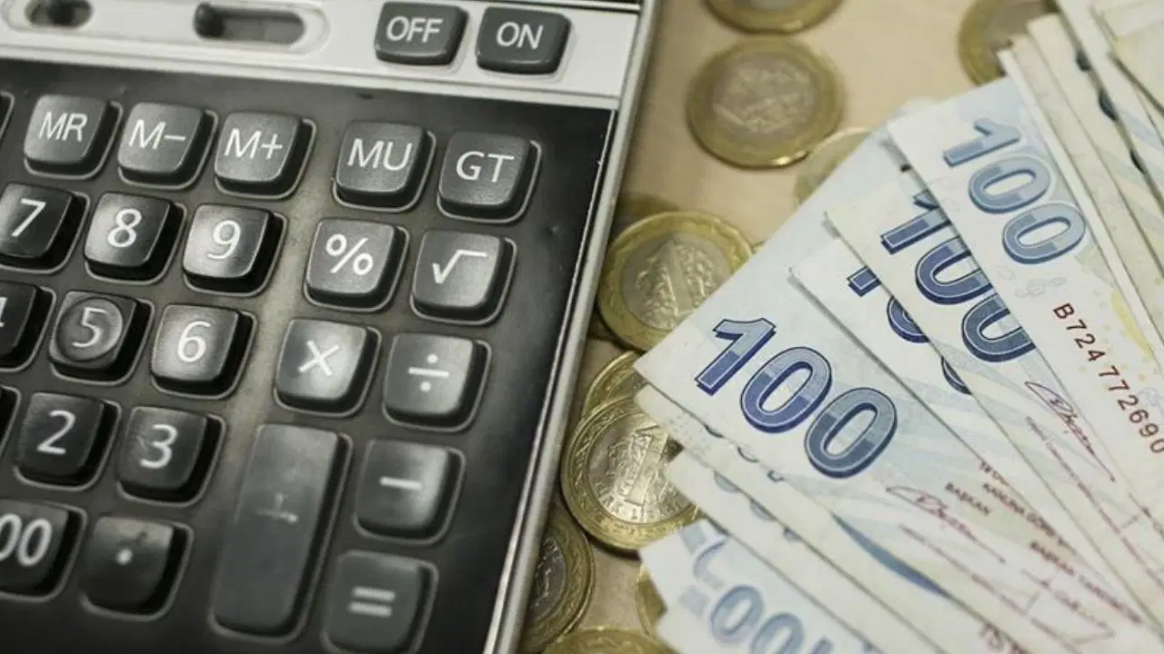 CHP’li Akay: ‘Vatandaş saniyede 271 bin lira vergi ödüyor, iktidar harcamaya doymuyor’