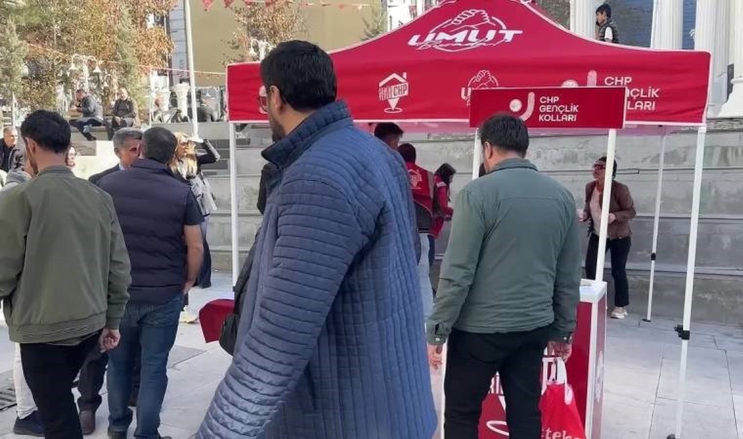 CHP’li kadın kolları başkanına fiziki saldırı