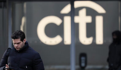 Citi, 3 ay sonrası için altın fiyatı tahminini artırdı