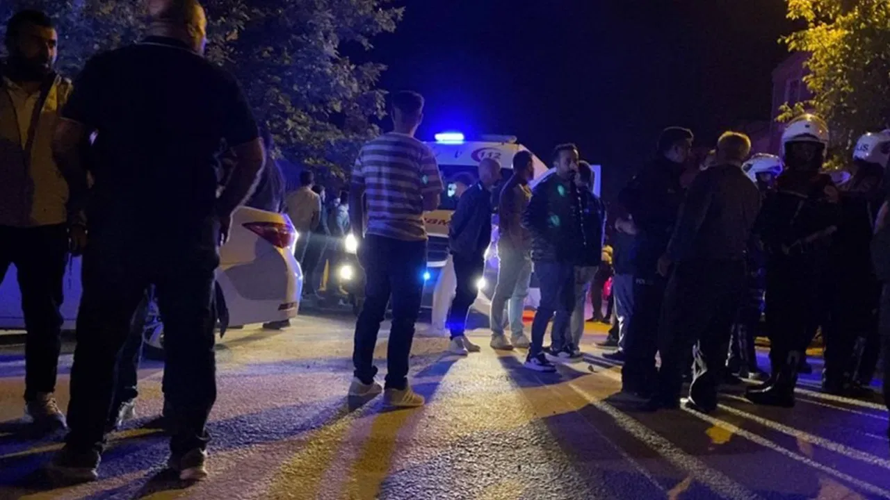 Çocukların kavgasına aileler de karıştı: İnegöl’de 200 kişi sopalarla birbirine girdi!