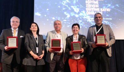 Cumhuriyet’in eğitim vizyonu zirvede yeniden yorumlandı