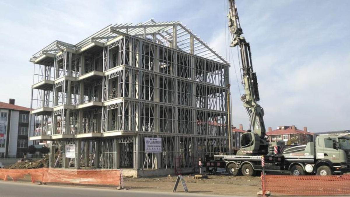 Depreme karşı sanayi sektöründe çelik yapı dönemi