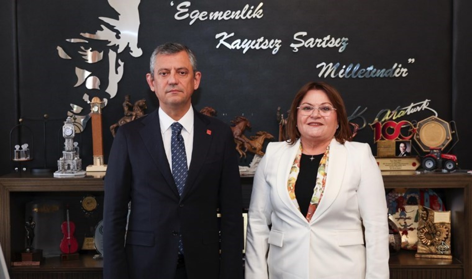 Didim Belediye Başkanı Gençay’dan, Özgür Özel’e ziyaret