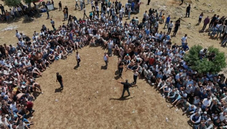 Diyarbakır’da 300 yıllık ilginç ritüel: Gençler birbirini kırbaçlıyor!