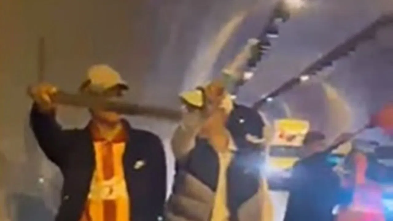 Döner bıçaklı holiganlar serbest