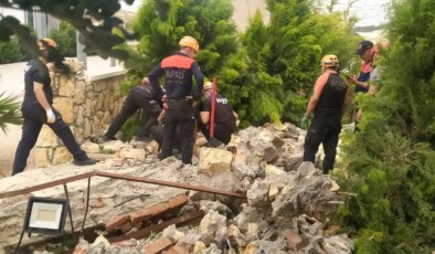 Düğün salonunda facia: Doktor öldü, eşi yaralandı